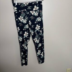 Vuori ink Maui Stride side pocket active leggings small